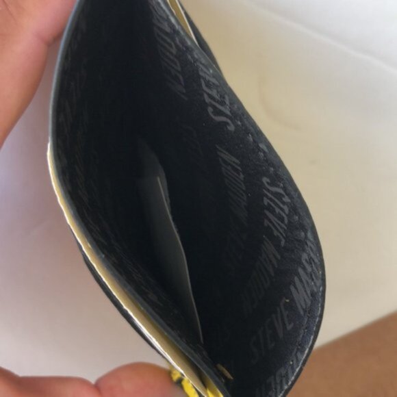 Steve Madden Wallet Card case Logo Yellow w key Clip - Picture 4 of 5